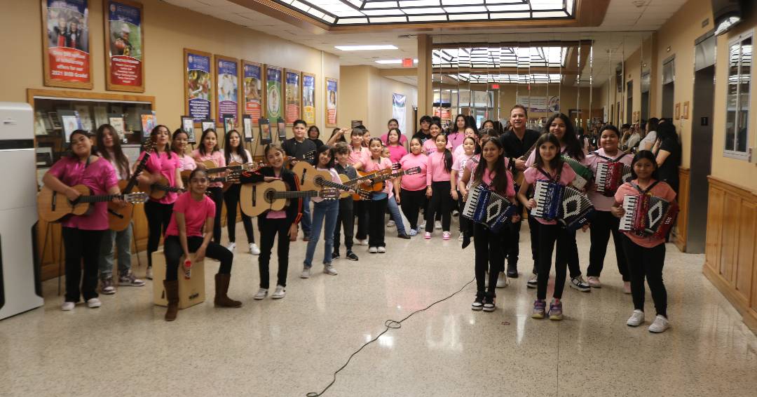 Students from Garden Park Elementary gave a special performance at the Brownsville ISD Administration Building on Thursday, May 9, in honor of Mother’s Day. The students serenaded several moms working at the main office. Thank you, Tigers! #BISDStrong #BISDCares #TheBestChoice