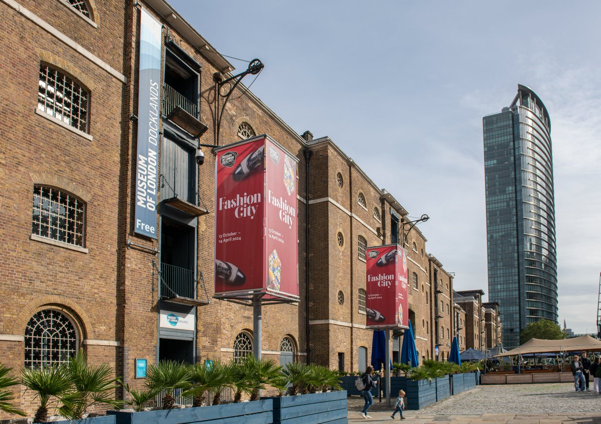 Our Docklands Museum is looking lovely in the sunshine 🌤️ Have you been to our #FashionCity exhibition yet?