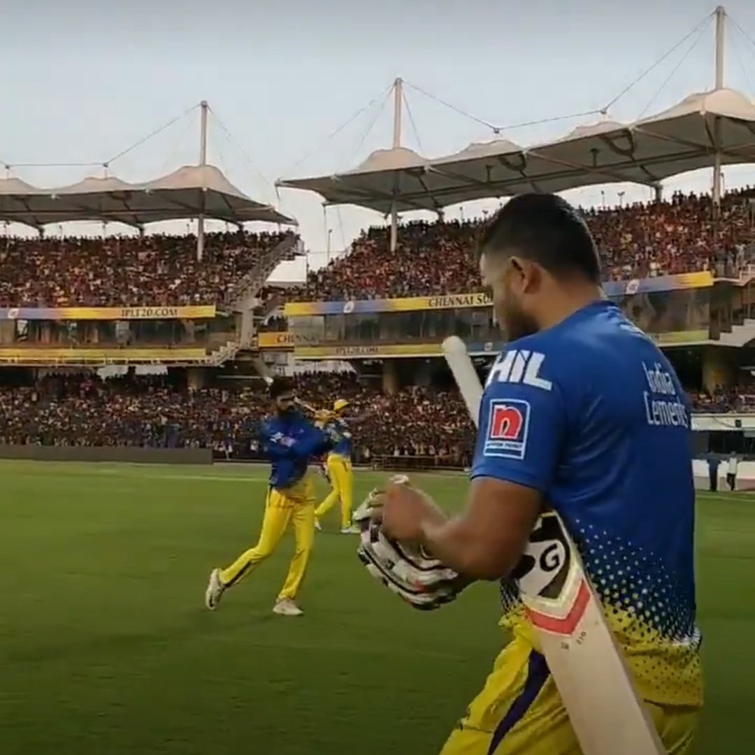 This was only a pre-season practice session and Suresh Raina got unmatched love and ovations from the Chepauk crowd in 2019 Ruturaj Gaikwad in the background was bought by CSK that year and today he's taking forward Raina's legacy in CSK @ImRaina @Ruutu1331 💛