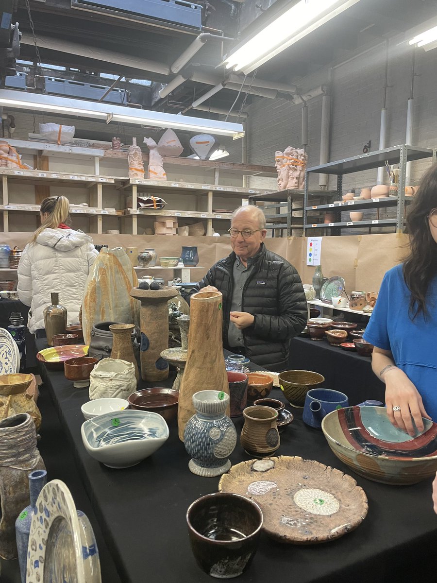 Next Tuesday at #TasteofGreenwichVillage, @GreenwichHousePottery is hosting a Pop-Up Ceramic Sale of one-of-a-kind pieces, handmade by our student artists. All sales will go directly toward our Shape the Future campaign. Thanks to @JerrySaltz for coming out to our sidewalk sale!