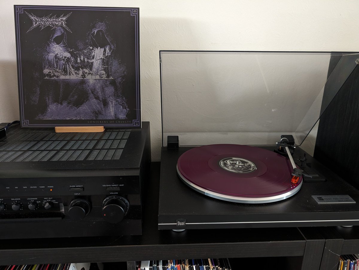 This afternoon's tunes from @Devastator_UK an absolute RIPPER! #metaltwitter #nowplaying #vinyl #nowspinning