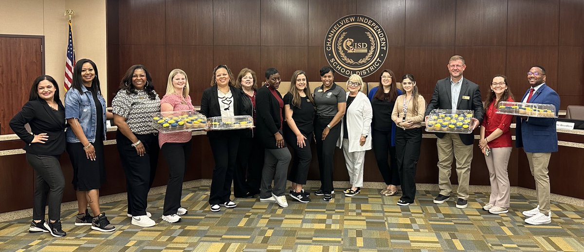 🧁🎉 Our incredible CISD Cabinet Team is spreading joy this Teacher Appreciation Week by delivering delicious cupcakes to our dedicated staff! Thank you for all you do to support our students and community. You're truly appreciated! 🍎📚