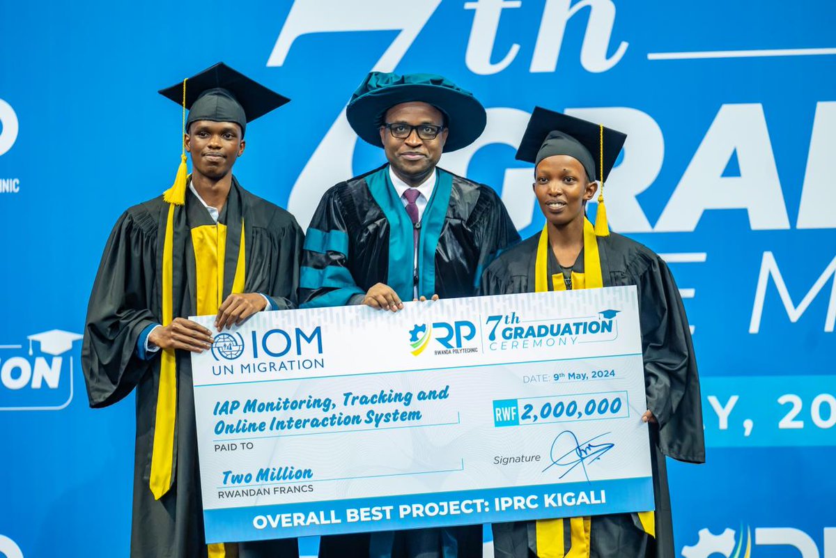 During the #RP7thGraduation, our graduates Nkubito Muhayeyezu Jean Olivier was awarded as the best performer in Bachelor of Technology while Manzi Karomba Nicolle and Mbanza Tuyishimire Richard received an award of the Overall Best Project.