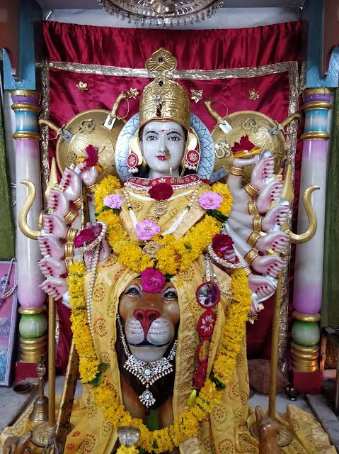 TempleConnect_'s tweet photo. Tomorrow #MatangiJayanti
Goddess #Matangi, a manifestation of #Shiva & the ninth #Mahavidya, is also known as the Tantric form of #Saraswati. On this auspicious day, worshipping her brings in expertise in speech, music, arts & knowledge.
#TempleConnect #Vagdevi #Modheshwari https://t.co/rpzy8lHCus