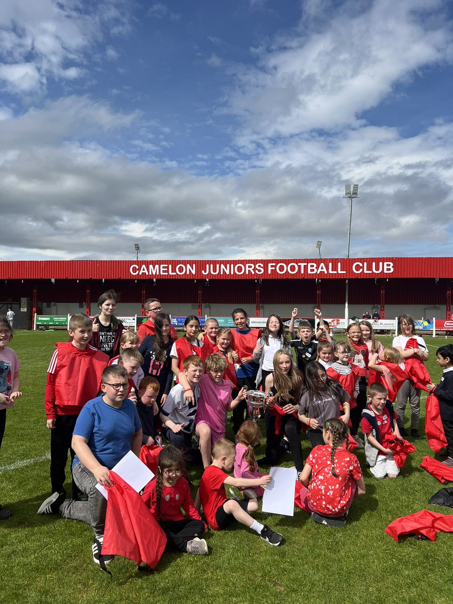 Well done to Wallace house for winning the Carmuirs Cup at sports day today! 🔴👏 Massive thank you to @OfficialCJFC for letting us use their facilities and equipment. 🤩 @ASC_Natalie @carmuirsprimary