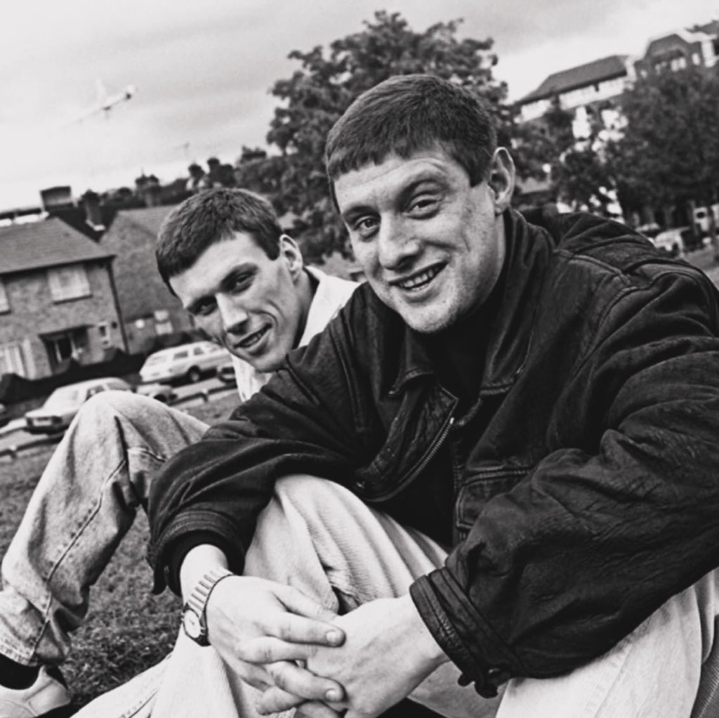 #TBT Shaun &amp; Bez 
😎🎙️🕺🏻🪇
.
📷: Richard Bellia
.
#ShaunRyder #Bez #SWR #HappyMondays #ThrowbackThursday