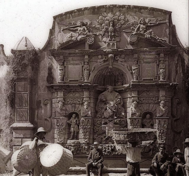 La desaparecida fuente de la Tlaxpana ubicada en el actual cruce de Circuito Interior y Calzada México-Tacuba. Fue construida en 1738 como parte del acueducto de Santa Fe. Lamentablemente, la fuente más hermosa de la Ciudad de México fue demolida en 1899 , un gran crimen en…