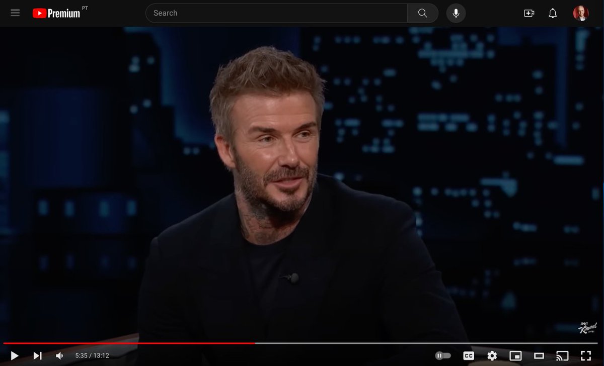 There is no better media training than watching David Beckham's interviews. youtube.com/watch?v=rniYjU…