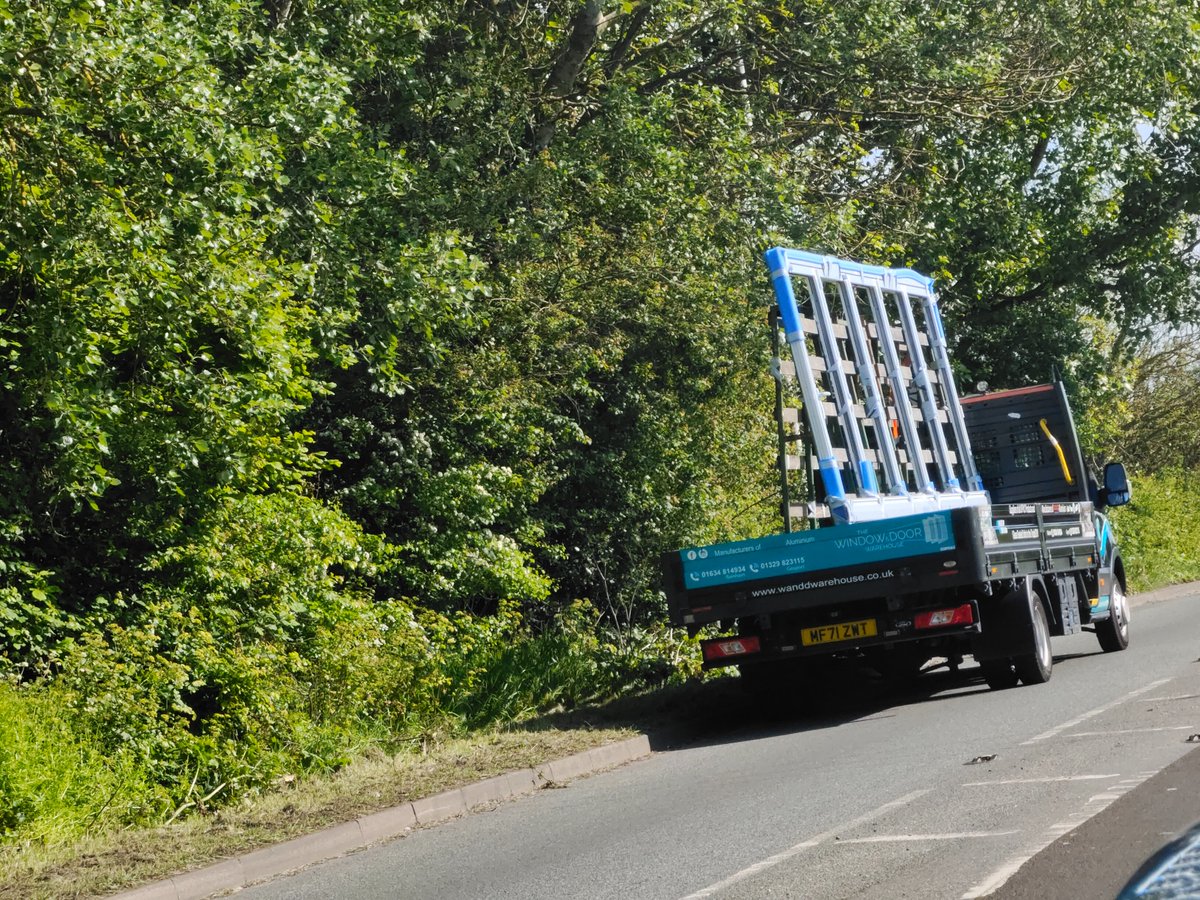 DJ_Mattison's tweet photo. Oh dear..... roundabout on the A258, Deal Road. https://t.co/YTZFUH3yCx