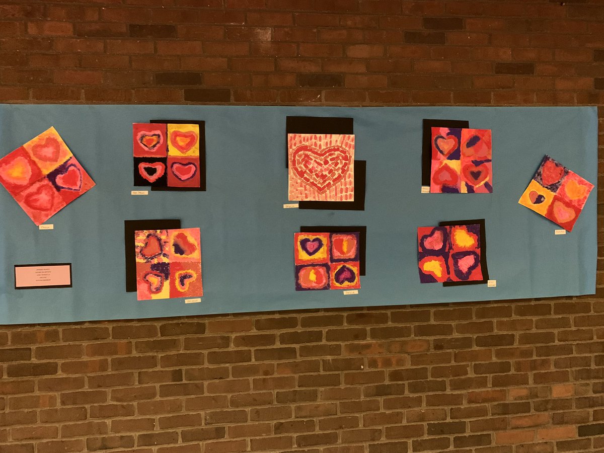 Yonkers Middle High School student artwork displayed - The Bulldogs are ready to welcome honored guests later today! @YonkersSchools @AnibalSolerJr @RcollinsJudon @DrF_Hernandez @ErikWrightYPS @YonkersMHS