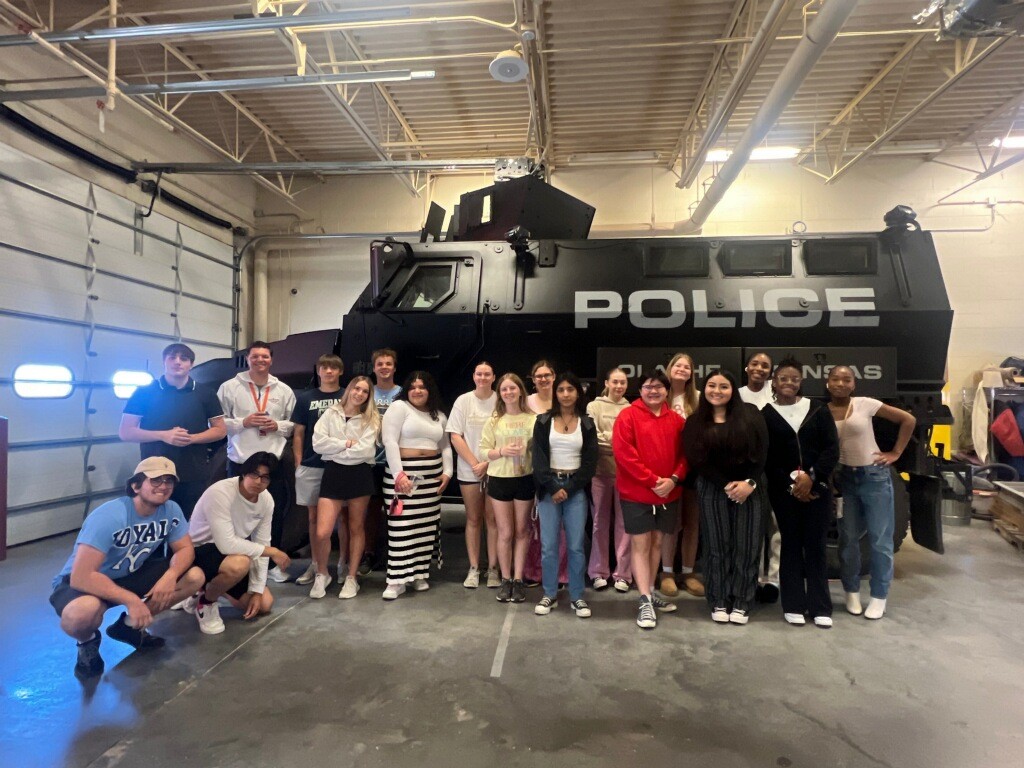 OlatheCivicLead (@olatheciviclead) on Twitter photo Another great tour of local government departments! Thank you <a href="/OlathePolice/">Olathe Police</a> for a fun morning. What a facility! Another great tour of local government departments! Thank you <a href="/OlathePolice/">Olathe Police</a> for a fun morning. What a facility!