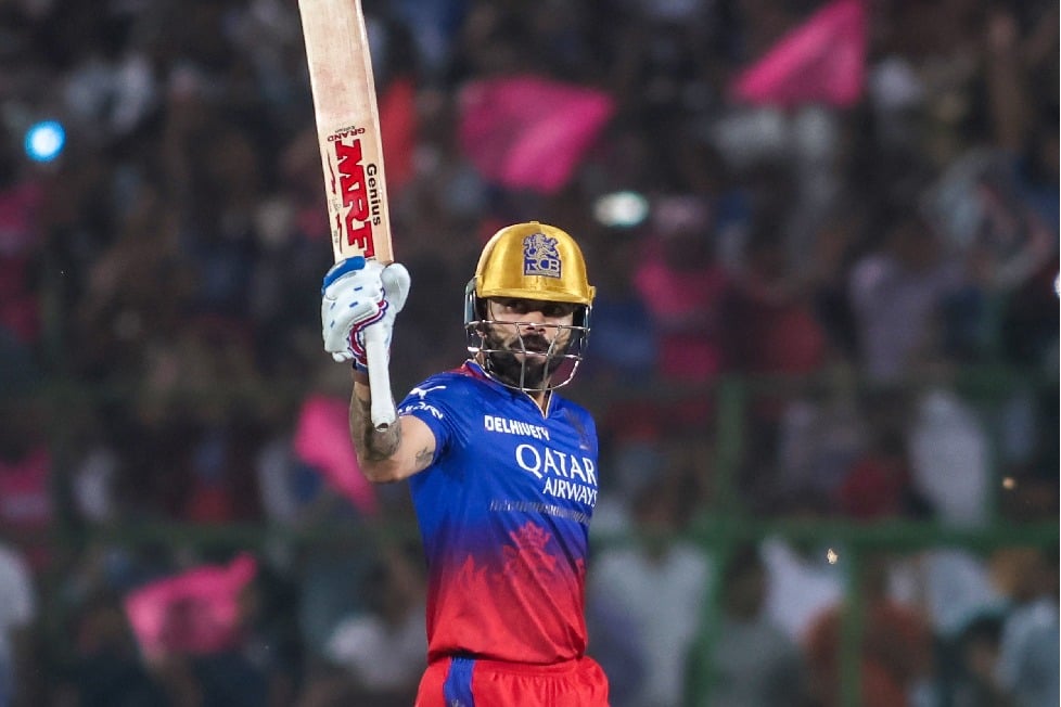 VIRAT KOHLI COMPLETES 600 RUNS IN IPL 2024..!!

#IPL2024 #PBKSvsRCB #RCBvsSRH #KLRahul #RashmikaMandanna #DeepikaPadukone