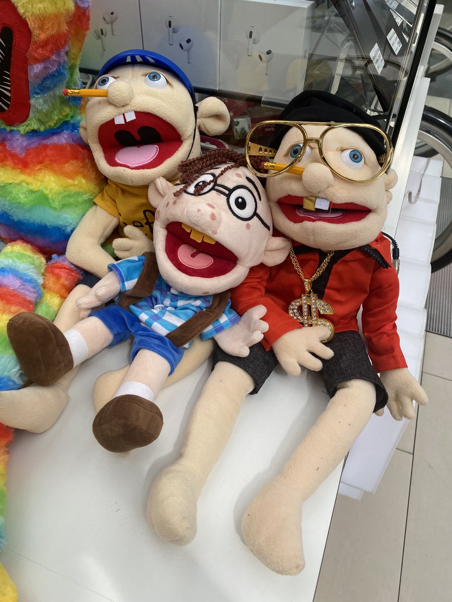 Reading mall is selling SML puppets now…
