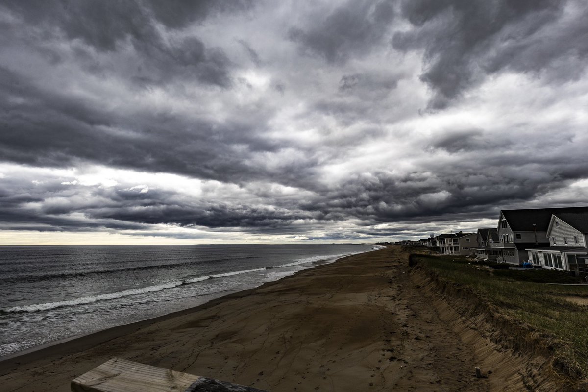 @stormhour; @ThePhotoHour @StormHourMark; @GrtrNbptToday; @lensculture; @Eweather13; @RainViewer; @vale__ri Access9 on Salisbury Beach MA USA 5/9