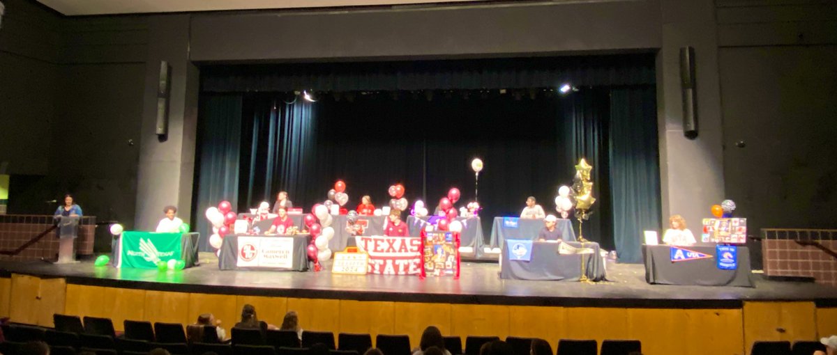 Fine Arts Signing Day! Celebrating our seniors who have committed to college to study in the field of fine arts. Future composers, playwrights, musicians, performers, &amp; educators! #ChargerNation <a href="/KellerCentralHS/">Keller Central HS</a> <a href="/KISDFineArts/">Keller ISD Fine Arts</a>