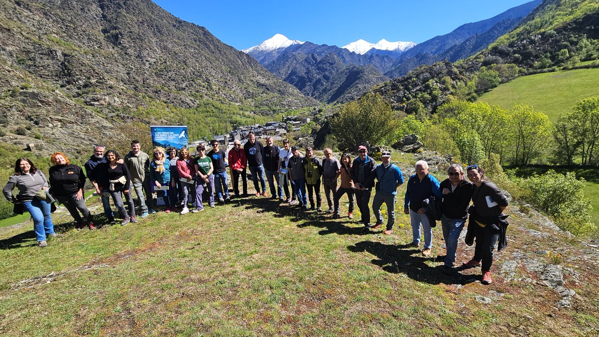 Presentem la nova temporada d'#ecoturisme, junt amb l'associació de guies intèrprets del #PNAltPirineu <a href="/guiespnap/">guiespnap</a> al nou mirador astronomic 🌌 de Sant Quirc d'Alins, reinvindicant el seu paper clau vers el turisme sostenible i de qualitat #CETSAltPirineu 
govern.cat/salapremsa/not…
