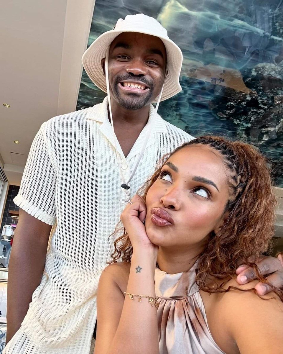 Dr Musa Mthombeni and his wife Liesl Laurie Mthombeni are couple goals!❤🔥 'What a husband, marry me again NOW!' says Liesl.