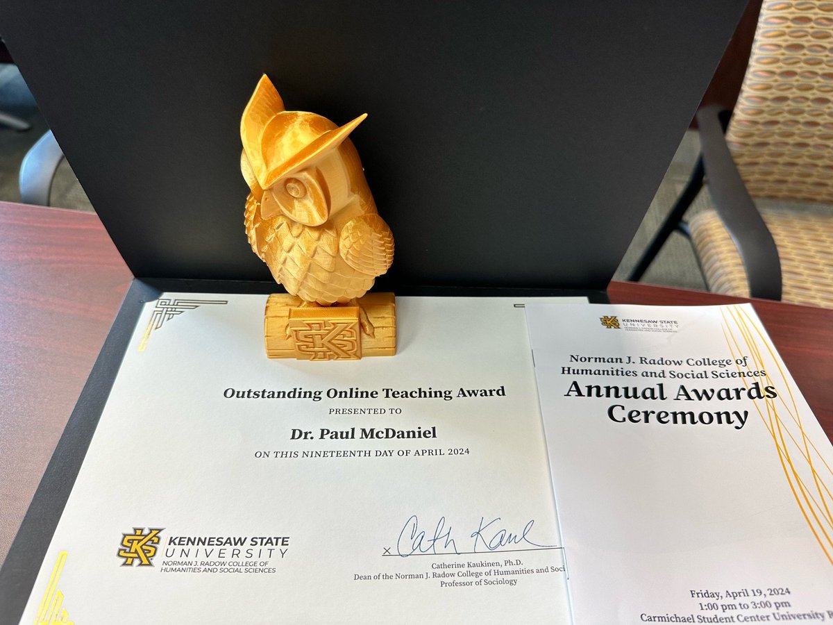 Congratulations to Associate Professor of Geography Dr. Paul McDaniel on receiving the Norman J. Radow College of Humanities and Social Sciences 2024 Outstanding Online Teaching Award!