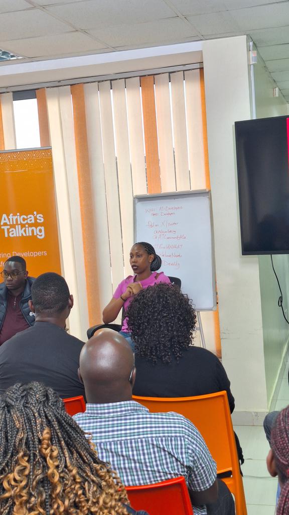 Sheila from @JumiaUG emphasizes the importance of understanding key aspects before diving into the logistics arena:
🔑 Know your resources: Understand the assets and capabilities at your disposal to leverage them effectively in your logistics venture. #BuildWithAT #WeLoveNerds