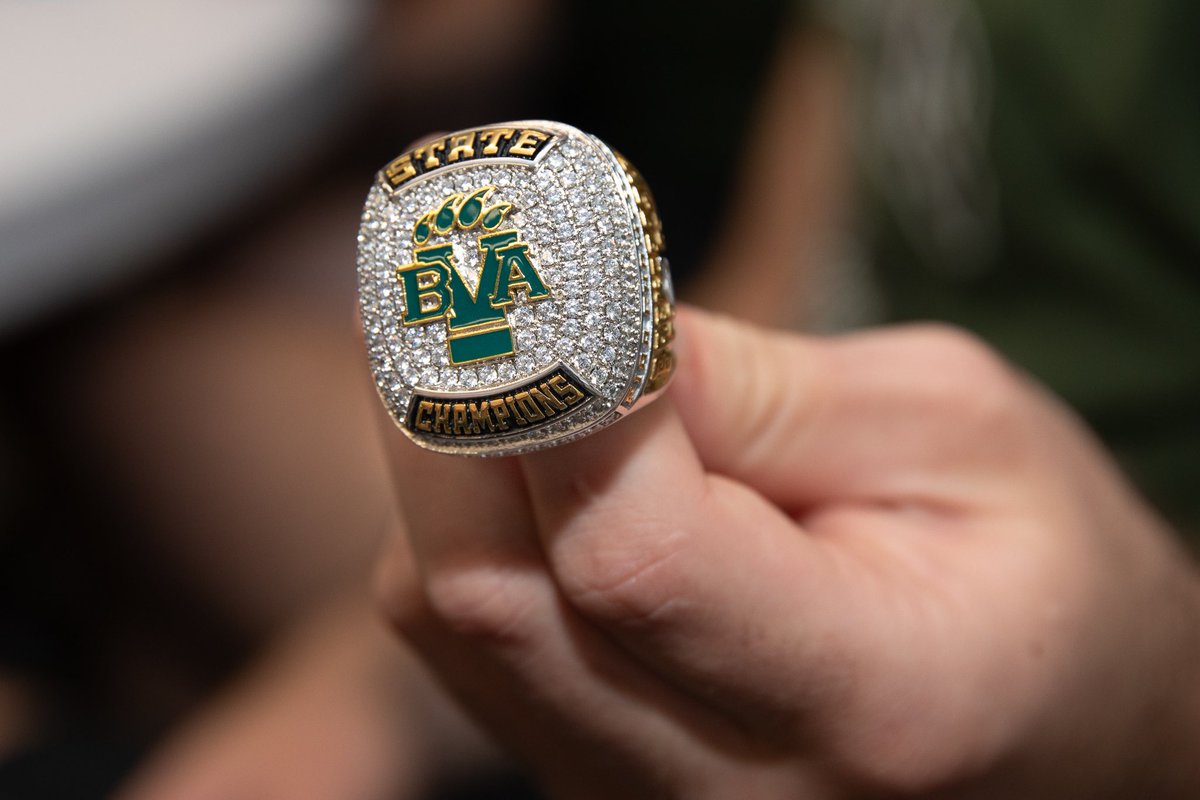 Belle Vernon got their State Championship Rings this week. All that hard work was definitely worth it 🔥🔥🔥🥶🥶🥶💍💍💍