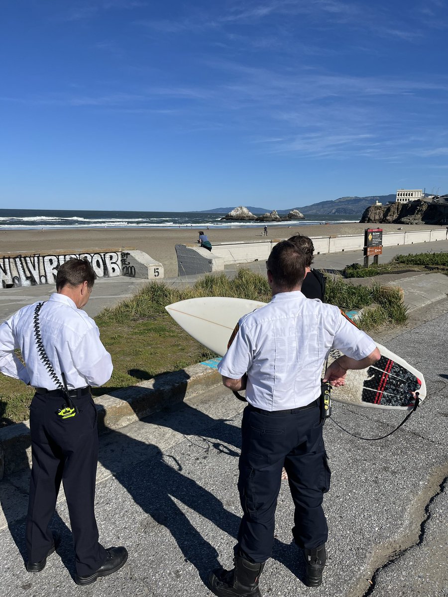#BREAKING  Per @SFFDPIO  Surfers have reported a colleague in distress near stairwell 1 on Ocean Beach. SFFD rescue water craft and rescue swimmers have been deployed to search the waters near the Cliff House. @nbcbayarea