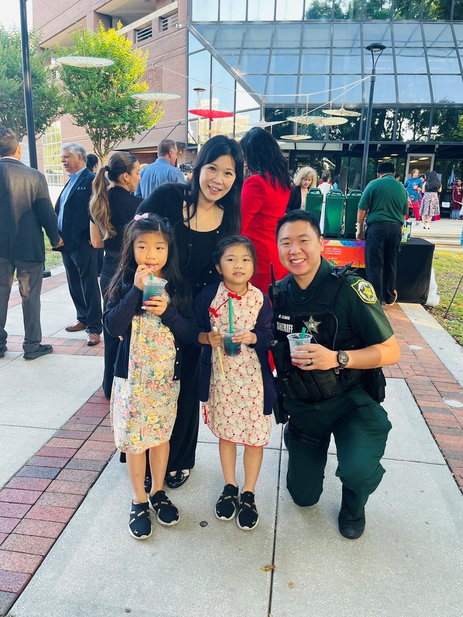 As we continue to celebrate Asian American and Pacific Islander Heritage Month, our #AAPI Liaisons enjoyed connecting with the community at this week's cultural celebration hosted by @OrangeCoFL.⭐

#AAPIMonth #AAPIHM