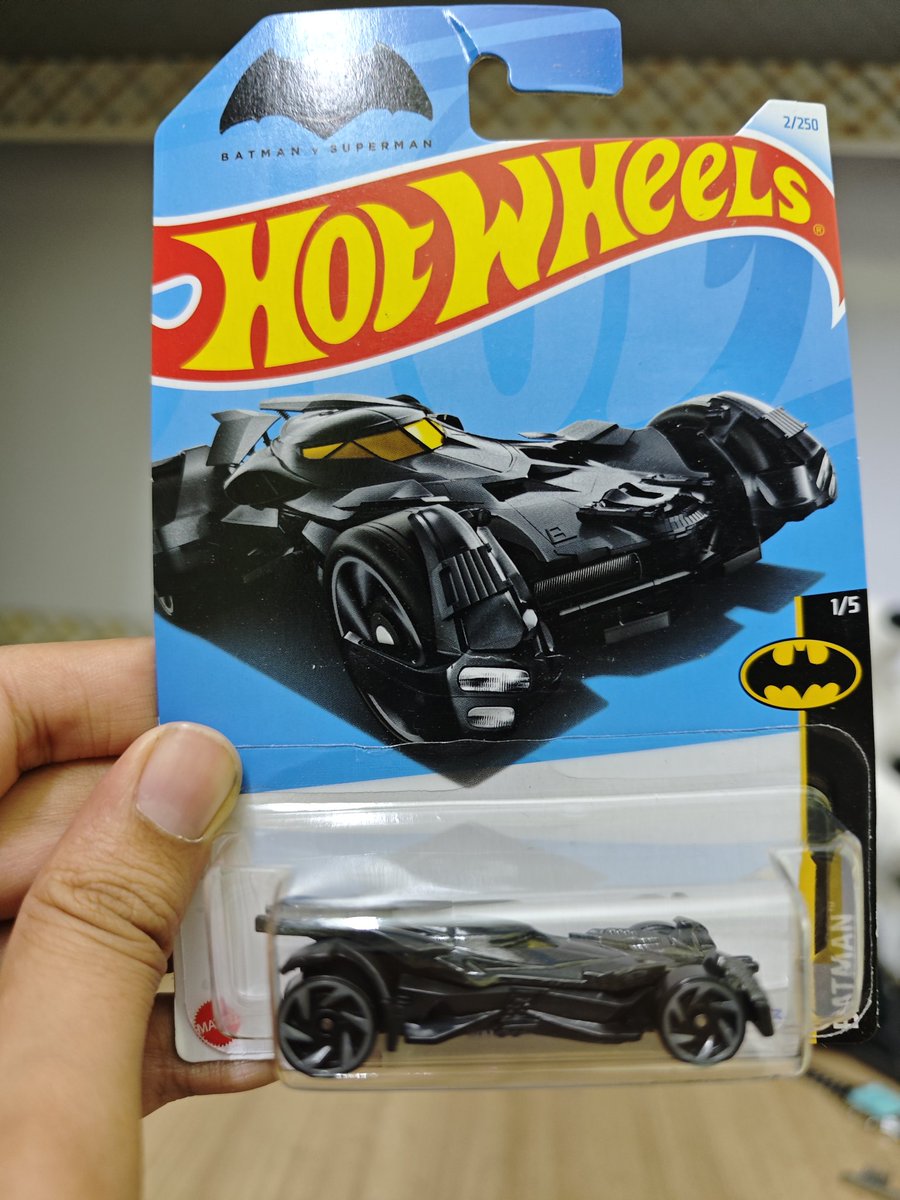 I think this is the coolest hotwheels I own! #Batman #Batmobile #batmanvssuperman #limitededition 

How about 3 hotwheels giveaways? 🤣 Just kidding.
