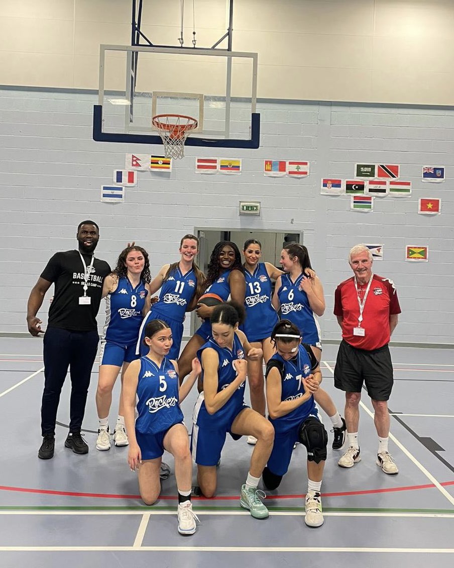 🏆 Undefeated!

A massive congratulations to our girls academy at <a href="/BMetC/">BMet</a> for going the season unbeaten in <a href="/AoC_Sport/">AoC Sport</a> Midlands division!

👏 Congratulations, girls!

👉 cobrockets.co.uk/bmet-rockets-g…

#WeAreRockets
