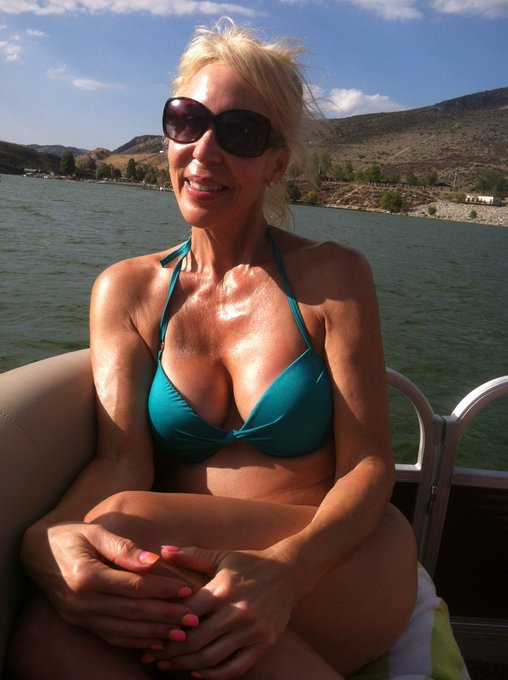 Some things never change! This is what I was doing 10 years ago.  Happy Throwback Thursday! XOXO 💋  #ThrowbackThursday<a href="/tag/bikini"class="tags"><span>#bikini</span></a><a href="/tag/throwbackthursday"class="tags"><span>#throwbackthursday</span></a><a href="/tag/lake"class="tags"><span>#lake</span></a><a href="/tag/boating"class="tags"><span>#boating</span></a><a href="/tag/throwbackthursdays"class="tags"><span>#throwbackthursdays</span></a>