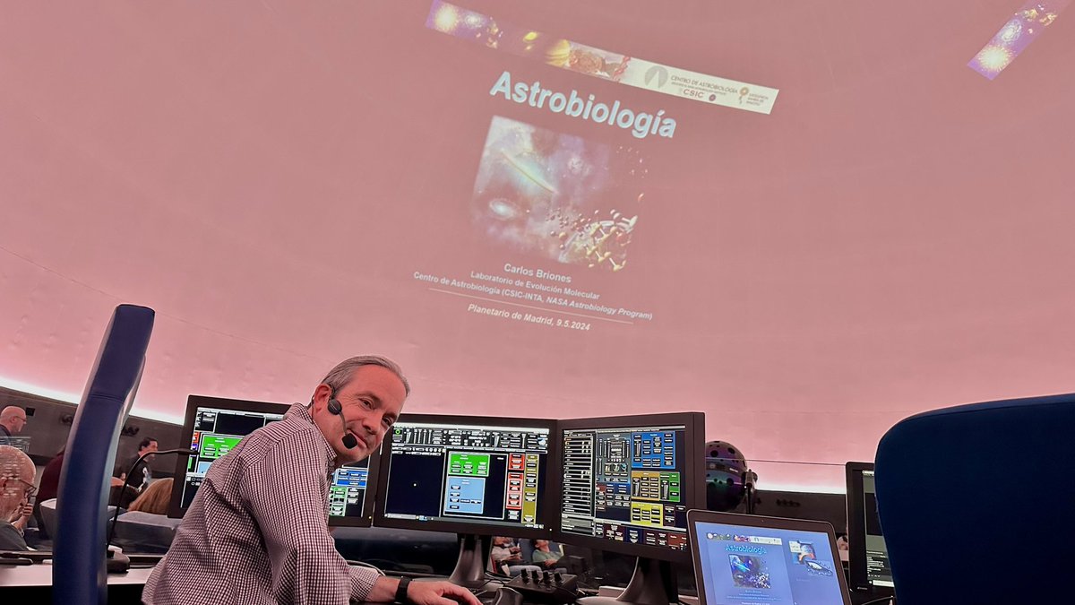Hoy estoy en mi querido @PlanetarioMad, para dar una clase sobre #Astrobiología en el interesante curso #DelPlanetarioAlCosmos. Comenzamos el viaje!!