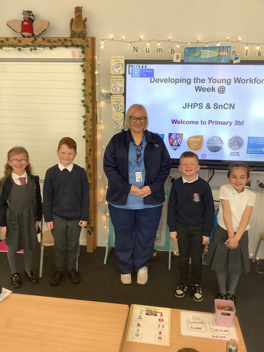 JHP_SnCN_SanCN's tweet photo. Libby, one of our parent volunteers, came to speak to P1-3 classes as part of our #DYW week, Libby is a Mental Health Nurse so we were able to ask her lots of questions. https://t.co/eAKQOxVduX