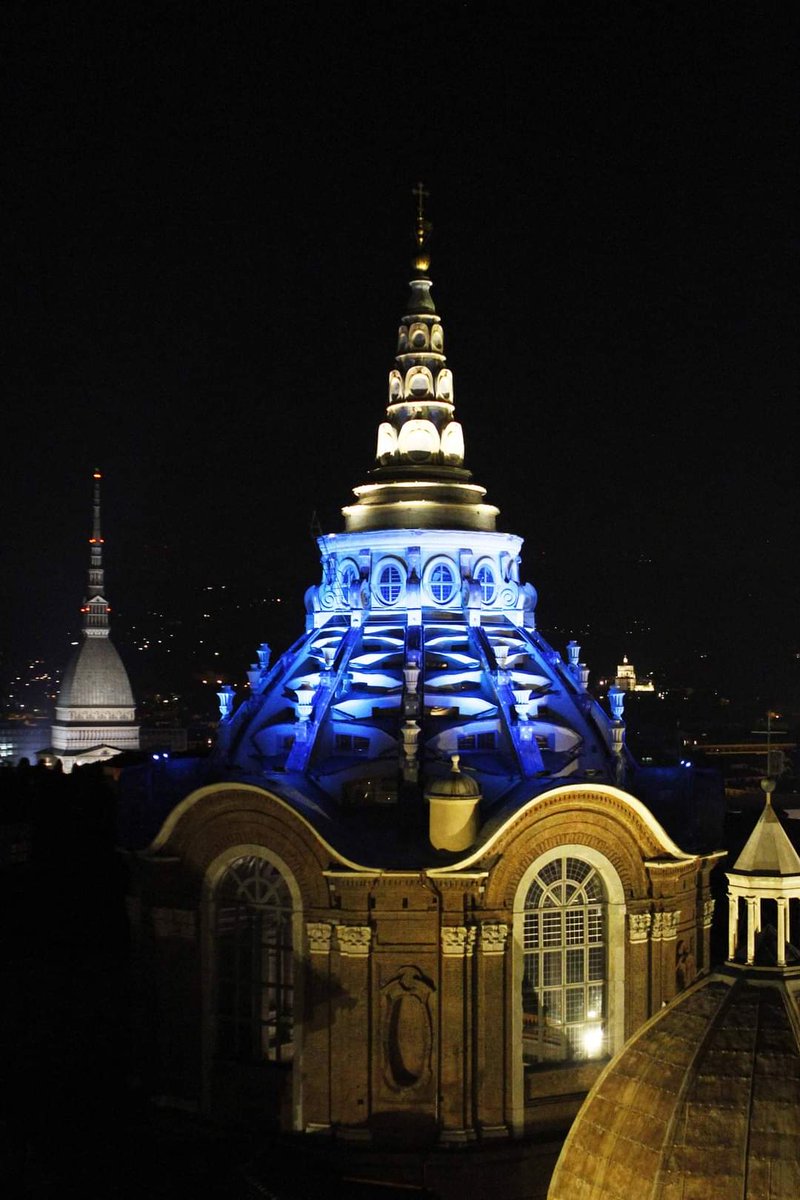 #9maggio 1950 è la data scelta per ricordare la nascita dell'Europa comunitaria 🇪🇺 Per celebrare questa ricorrenza la cupola della Cappella della Sindone questa sera sarà illuminata di blu e apriremo il secondo piano di Palazzo Reale dalle 19.30 alle 23.30 #EuropeDay2024 #Europa