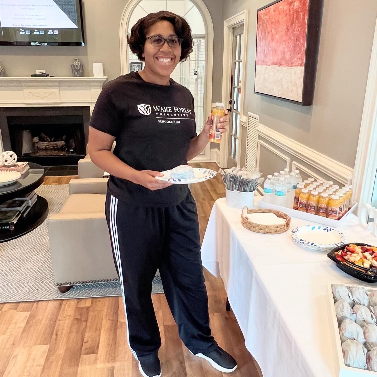 Breakfast on the Go was a hit! 👑😎🍓

#crownepolo #liveatcrowne #crownepartners #crowneapartments #choosecrowne #wfugrad #wfu #wakeforest #godeacs #bizdeacs #wfulaw #legaldeacs #wsnc #reynoldavillage #innovationquarter #dtws #apartmentliving #livewsnc #examweek #residentevents