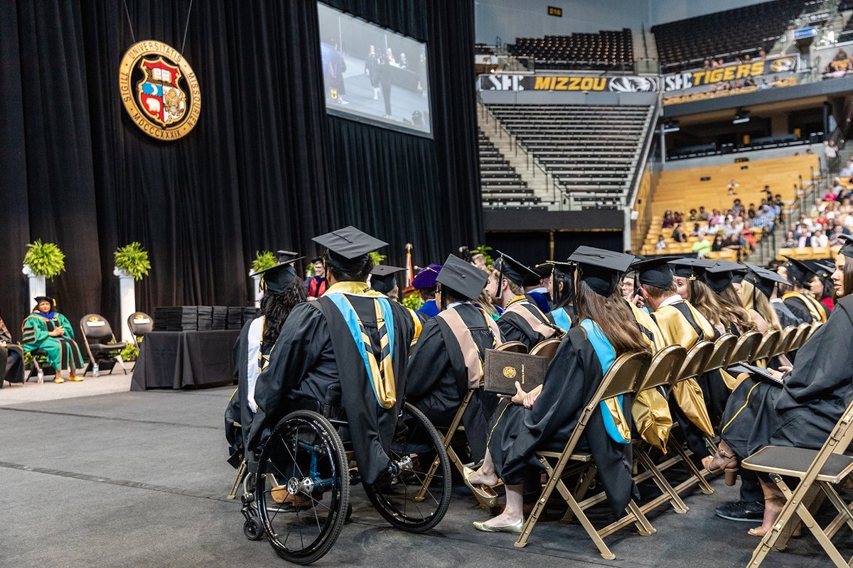 Have questions about #Mizzou commencement this weekend? Visit our FAQ page for details on parking, regalia and more ➡️ brnw.ch/21wJCQC