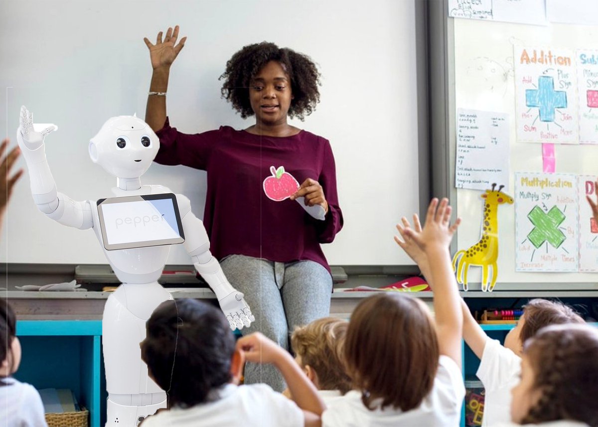 📚 Happy Teacher Appreciation Week, May 6th-10th! 🍎 Take a moment to thank the educators who ignite a love for learning in students. 🔥 Explore the role of #robots as innovative teaching partners in today's classrooms! 🤖 #GratefulEducators #RoboticCollaborators