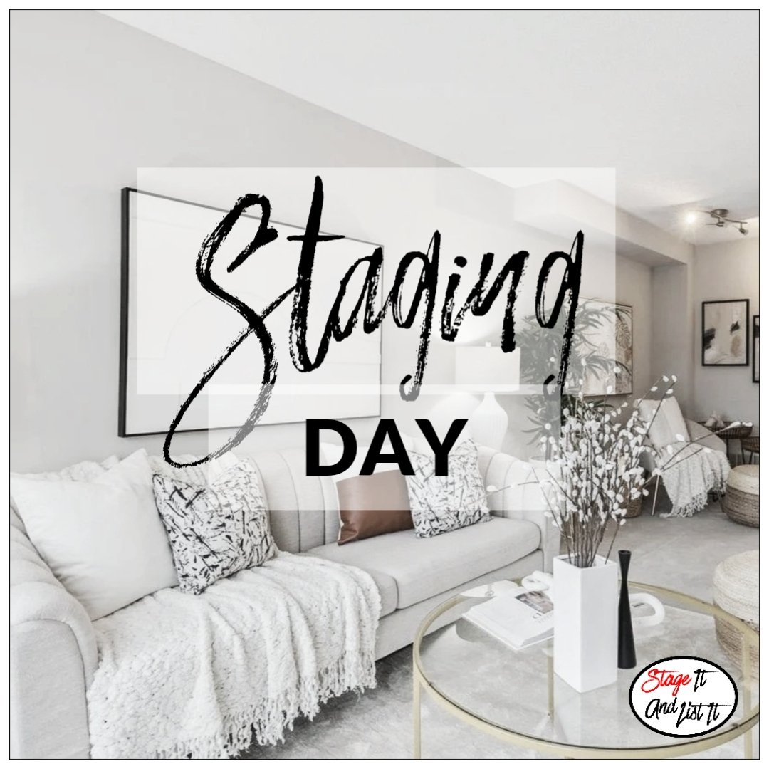 #StagingDay in Blackstock, Ontario. Oh my goodness, we are everywhere this week lol. This custom built home is absolutely breathtaking 😍. Getting styled & dressed to hit the market. Stay tuned...
.
.
#stageitandlistit #homestaging #stagingsells #staging #staginghomes