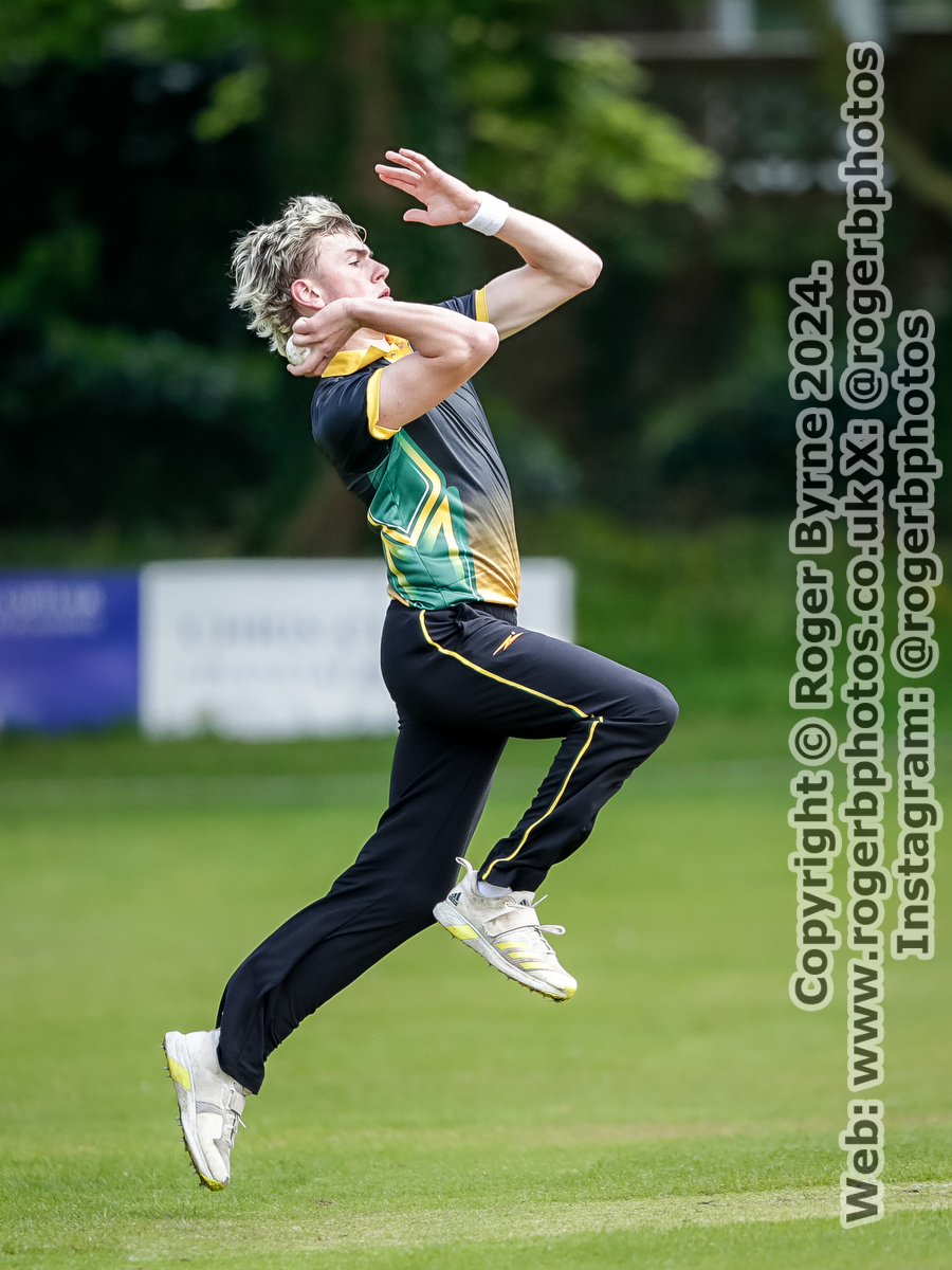 New photo galleries of last weekend's NCCA T20 matches: Lincolnshire v Cambridgeshire - tinyurl.com/27uhl4kl Bedfordshire v Berkshire - tinyurl.com/2aqlglj7 @NCCA_uk @BerksCricket @BedfordshireCCC @ImpCounty @Cambs_CCC @LincsCricket