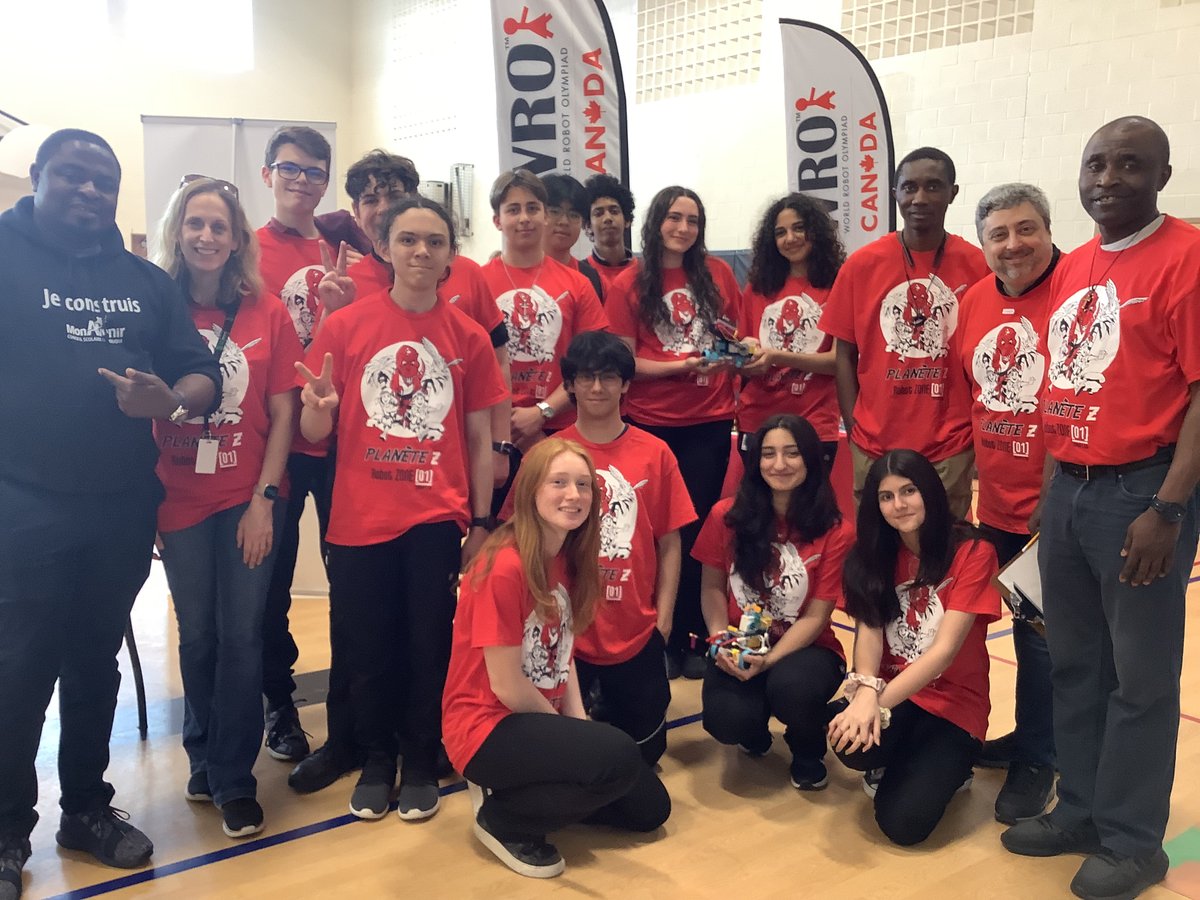 Superbe performance de nos élèves lors de la compétition de robotique Zone 01.
Une médaille d'or dans le défi "Instinct jurassique"
Deux médailles de bronze dans le défi  "WRO  
Bravo aux élèves.
<a href="/cscmonavenir/">Csc MonAvenir</a> <a href="/enselme_ken/">enselme ken</a> <a href="/RobotiqueZone01/">Zone01</a> <a href="/V_innovator/">Vicky</a> <a href="/LeRog_75/">Roger Lebel 🌻</a>