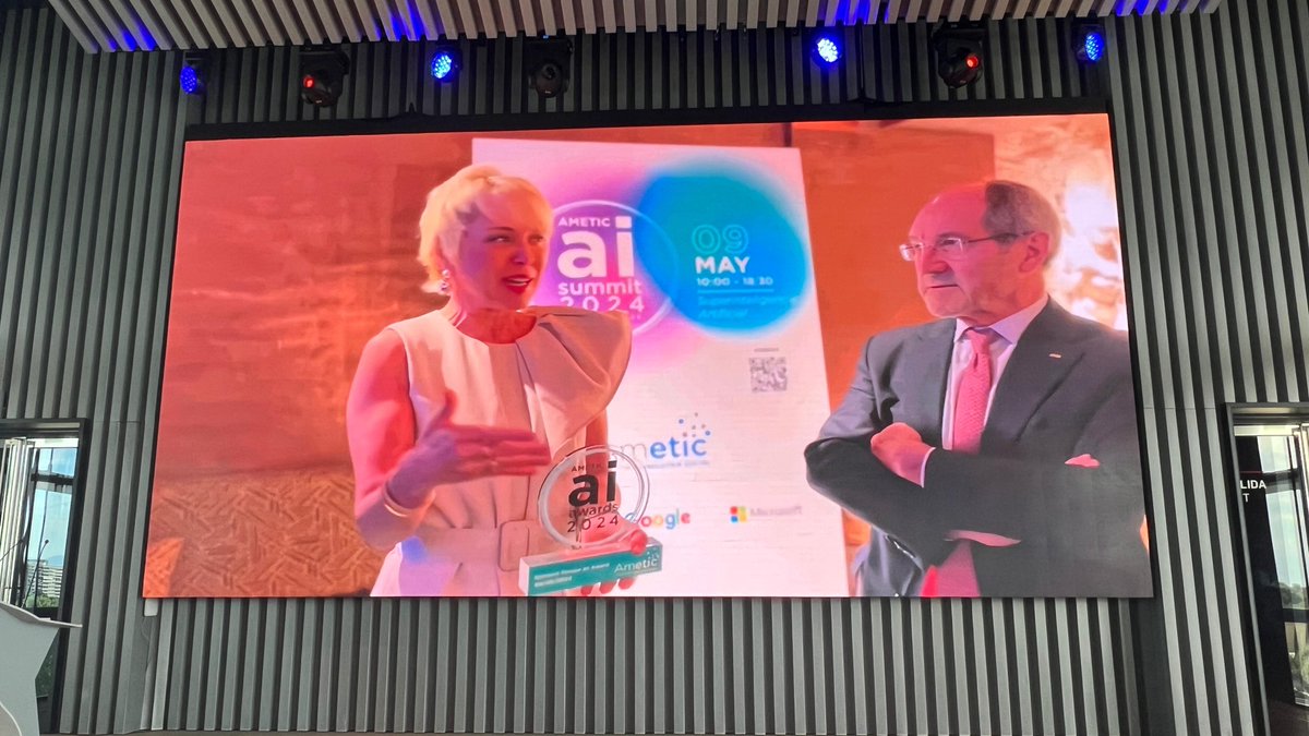 @_ITCL @G7Innovation @Eurecat_news 🏆 ¡Felicidades a @carmeartigas @UN @UNTechEnvoy, Persona Reconocida en IA en el #AIAMSummit24 de @AMETIC_es! 
👏¡Un merecido reconocimiento por su excepcional labor!