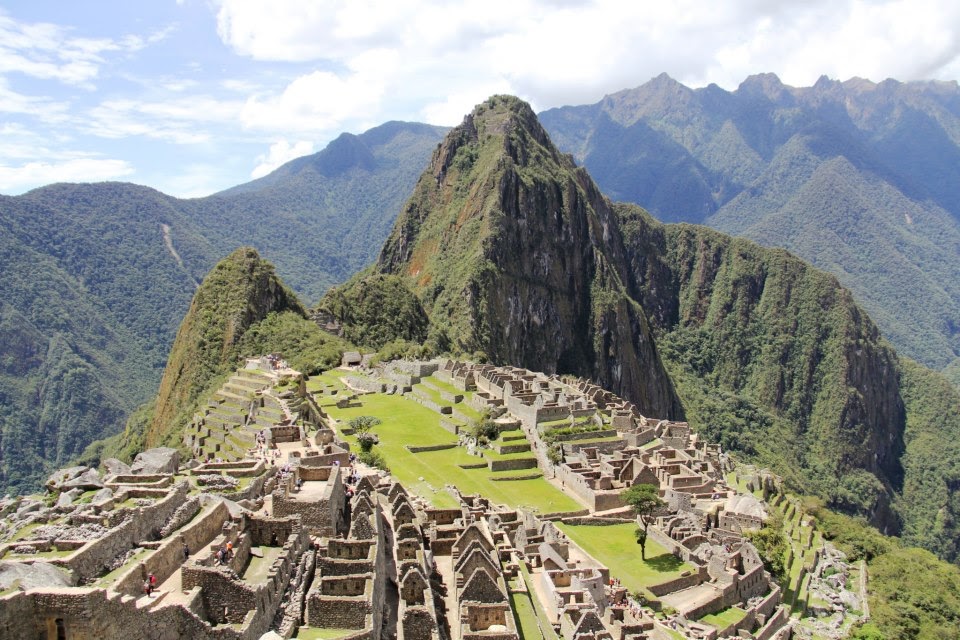 ✈️ Travel with UConn alumni this fall! Join us for an unforgettable journey to discover Peru’s Inca Trail! Learn more about the Recent Graduate Travel program and traveling with UConn alumni at bit.ly/3v2I8Nl.