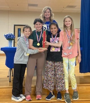 RedlandOaksES's tweet image. Congrats to the @RedlandOaksES Battle Raccoons that will represent @RedlandOaksES in the MAC Cluster Battle of the books later this month. Your hard work is paying off!  Way to go!  🦝 @NEISD  #neisdt