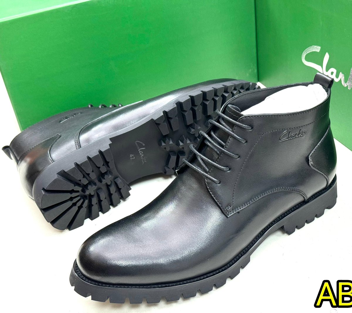 Boots Size :38 to 46 WhatsApp on +256 751902113 for deliveries. Price :185000ugx #Naberzshoes