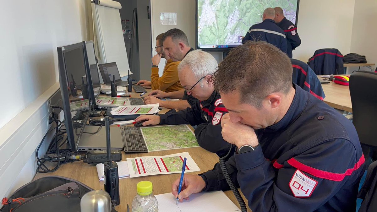 #Centre européen de formation 🇪🇺

👉 Aujourd'hui, c’était la journée de l'#Europe ! 
Les #Pompiers04 sont fiers de présenter leur centre #européen de formation qui assure une préparation essentielle en gestion #opérationnelle et en gestion de #crise pour nos cadres et élus.