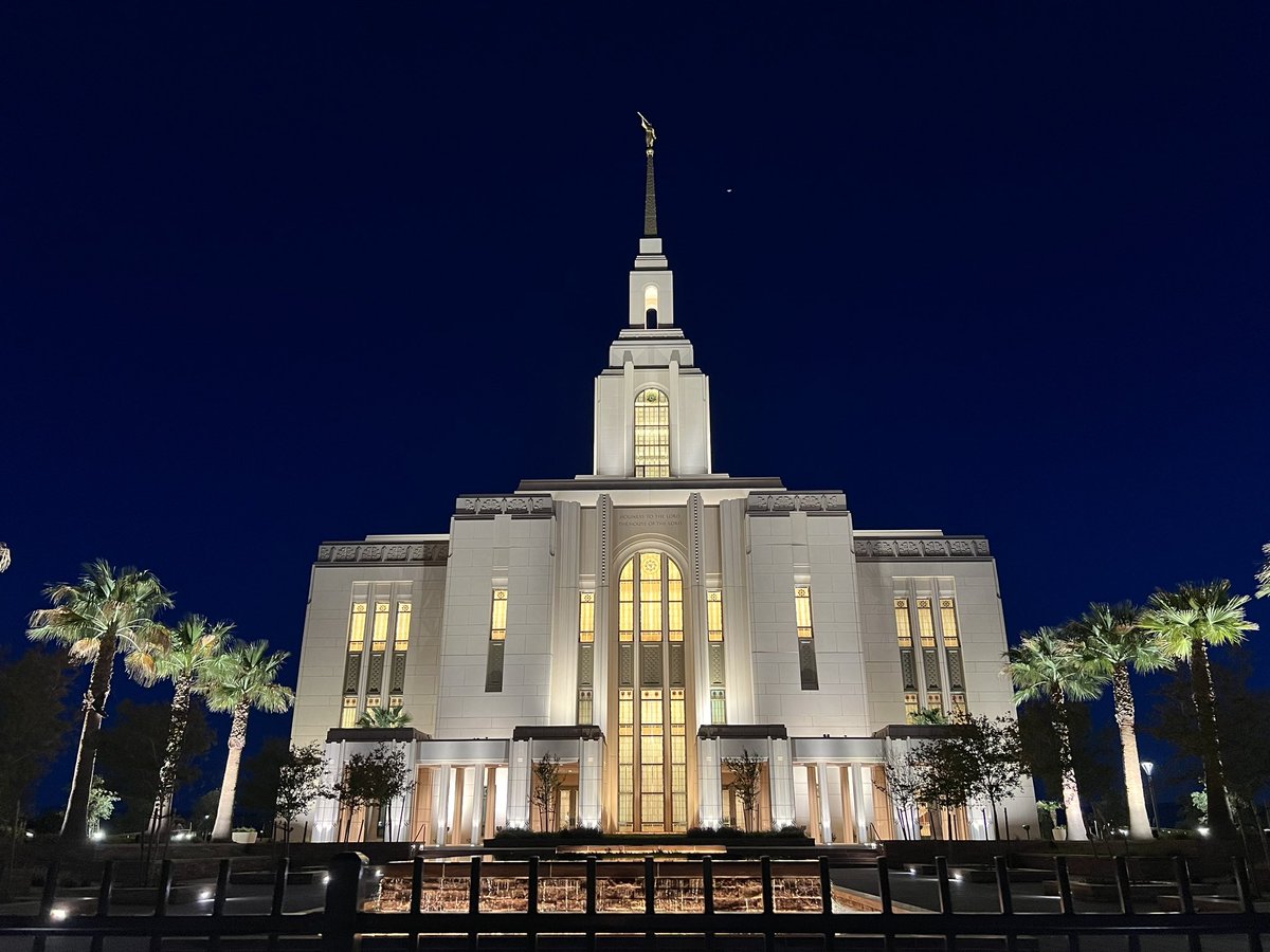 “Their[the temples] purpose is to bless the covenant children of God with temple worship and with the sacred responsibilities and powers and unique blessings of being bound to Christ they receive by covenant.”
Dallin H. Oaks
#HearHim
#ChurchofJesusChrist
#GeneralConference