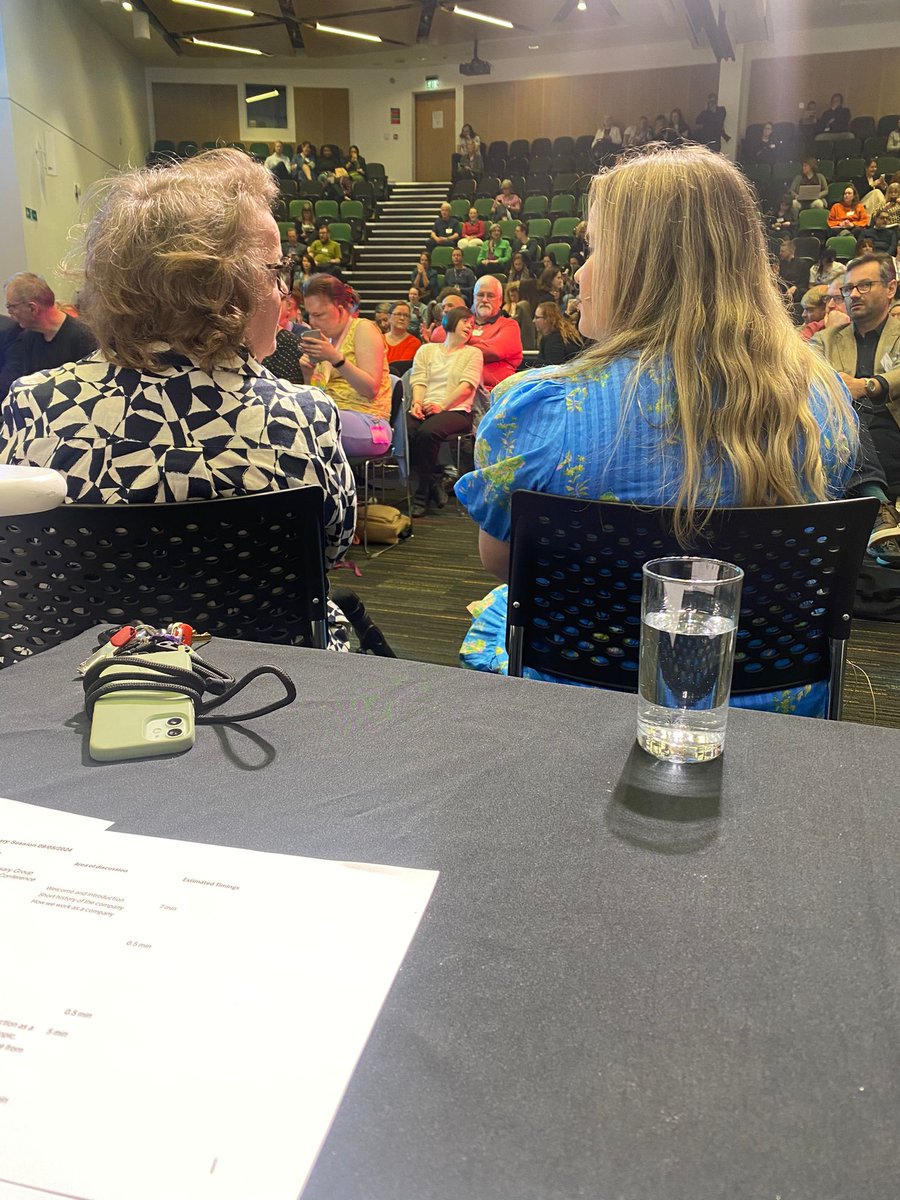 Lung Ha Theatre Company tweet media