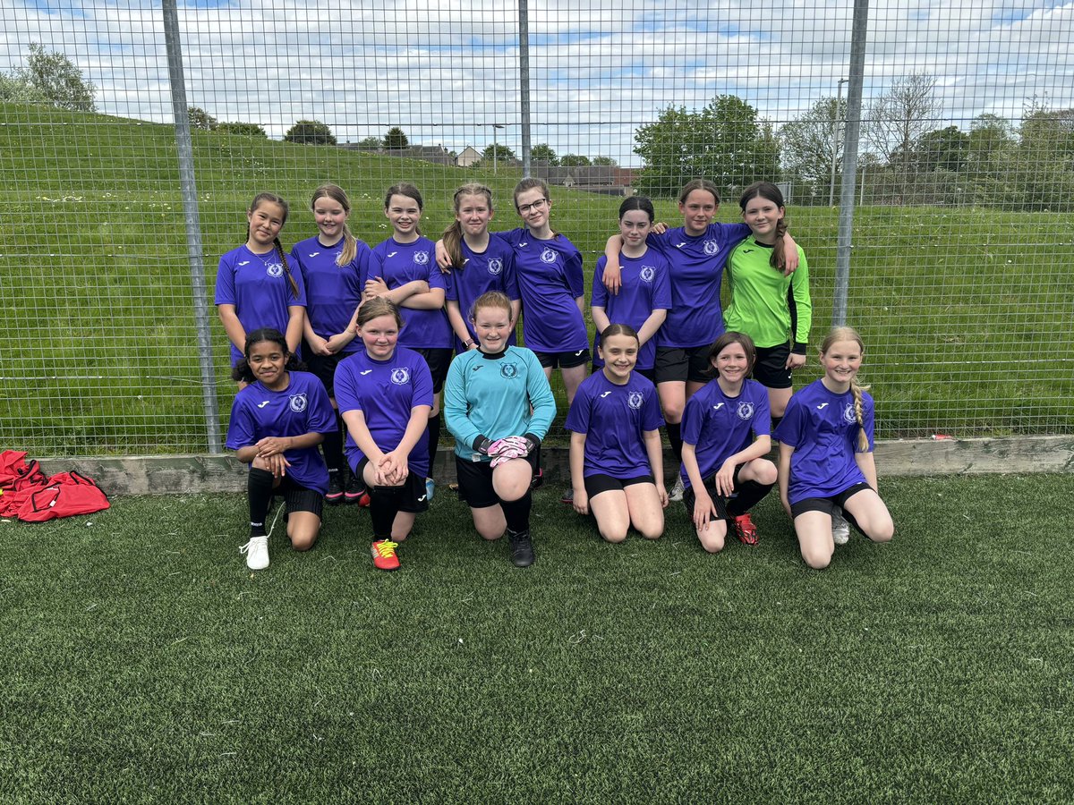 Huge well done to the girls football team⚽️. You showed great teamwork skills and communication during the football festival and during our training sessions. It has been lovely to see your confidence and skills grown throughout the year⭐️.