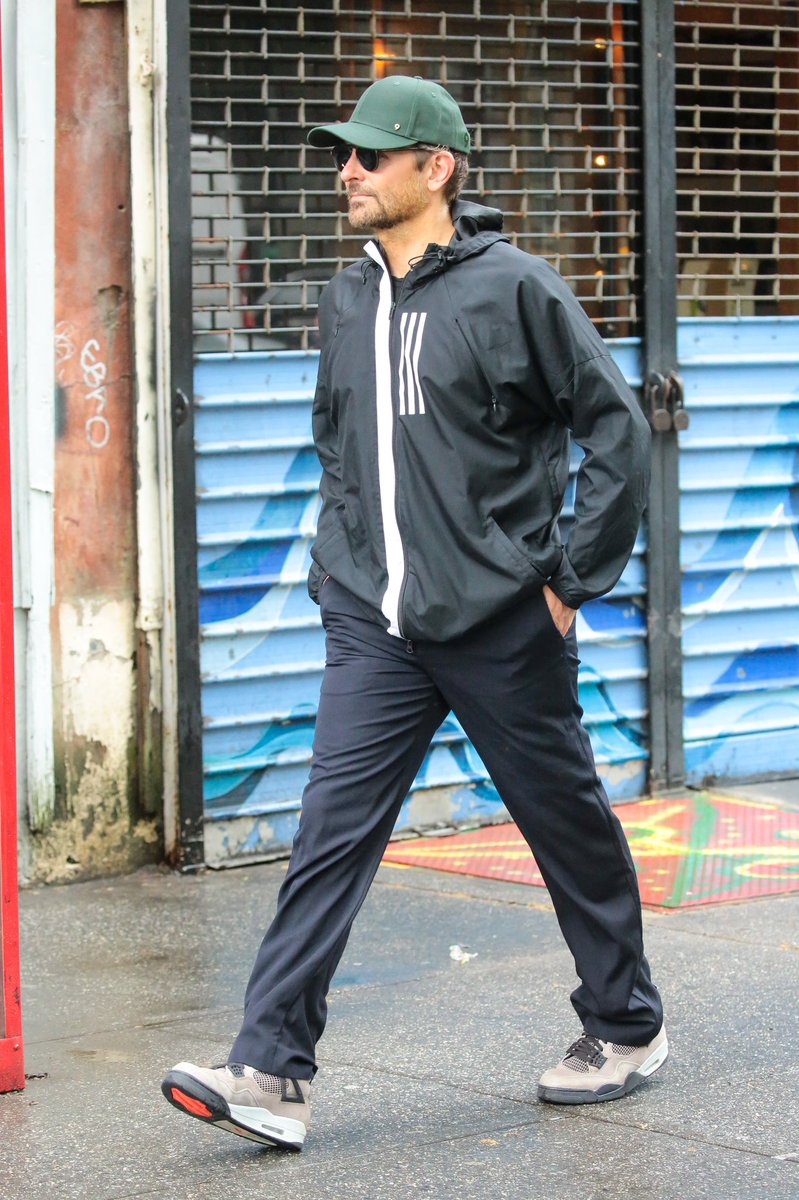 SEEN: Essential Cap on Bradley Cooper in NYC. 

Photo: Bauer Griffin