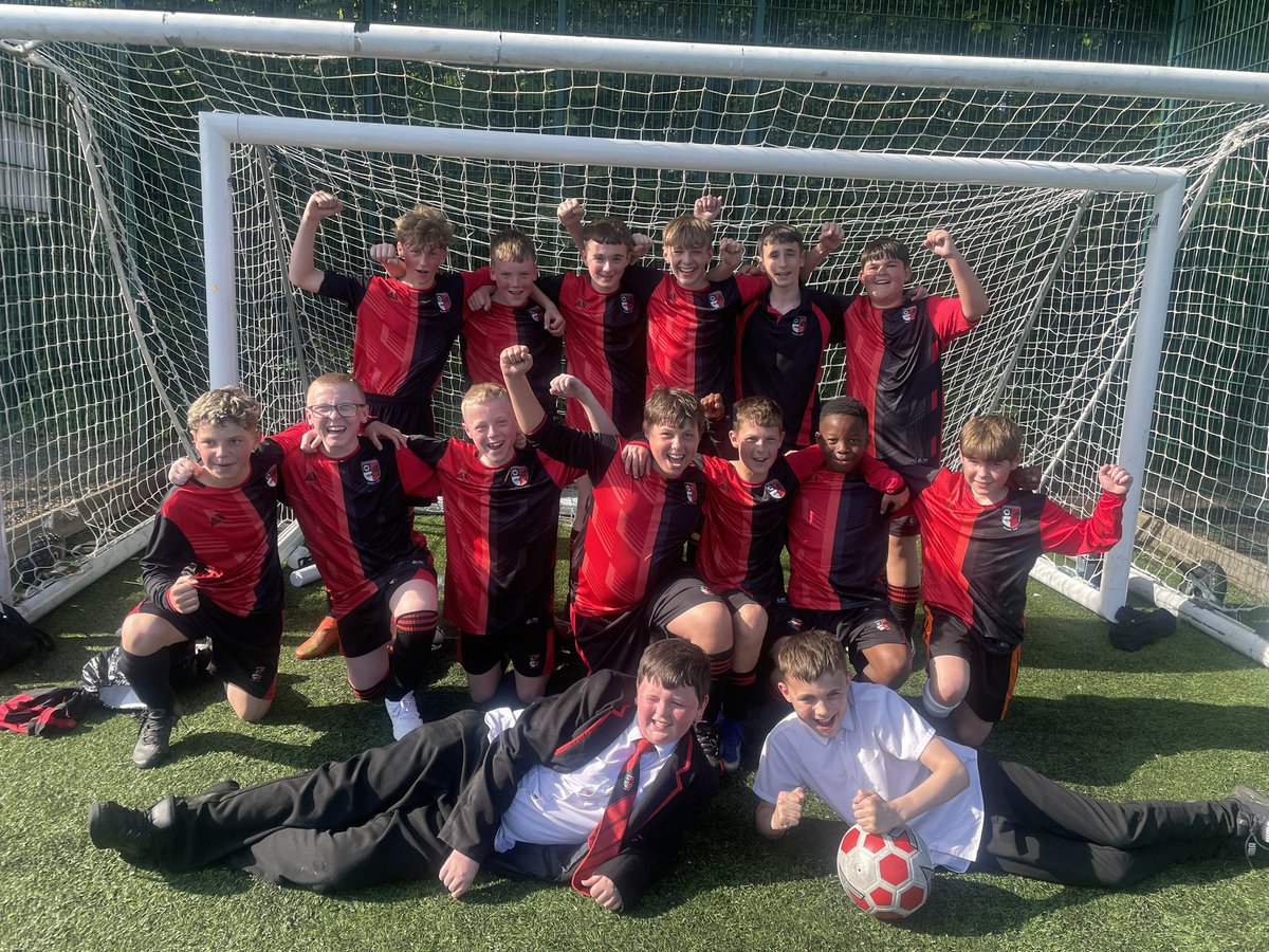 When you ask for it… you get it! Go on the boys 👏🏼 2-1 WIN AT HOME TODAY!!! Super proud of you all 💜 #BestYearTeam <a href="/Gospel_Oak_/">Gospel Oak School</a> <a href="/GospelOakPE/">Gospel Oak PE</a>