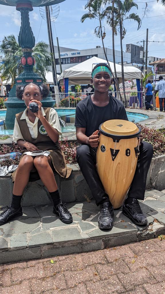 frcslu's tweet photo. Art & The City 🇱🇨
📍 Derek Walcott Square, Castries
#saintlucia
#sentlisi
#CDF
#culture
#kilti https://t.co/RBMyFJPbOe