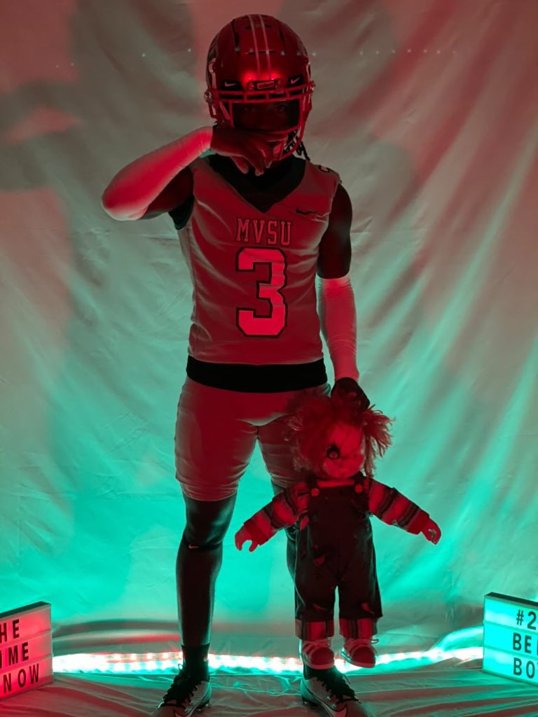 Carlos (Greenpants) Benjamin Jr (@carlos1benjamin) on Twitter photo After a great conversation with <a href="/_CoachWyatt/">Coach Wyatt Anderson</a> i am blessed to receive an offer from Mississippi Valley State University <a href="/ValleyStateFB/">Mississippi Valley State University Football 🟢🔴</a> <a href="/coachmaye3/">Coach Maye</a> <a href="/coachcook55/">Coach Markus Cook</a> After a great conversation with <a href="/_CoachWyatt/">Coach Wyatt Anderson</a> i am blessed to receive an offer from Mississippi Valley State University <a href="/ValleyStateFB/">Mississippi Valley State University Football 🟢🔴</a> <a href="/coachmaye3/">Coach Maye</a> <a href="/coachcook55/">Coach Markus Cook</a>